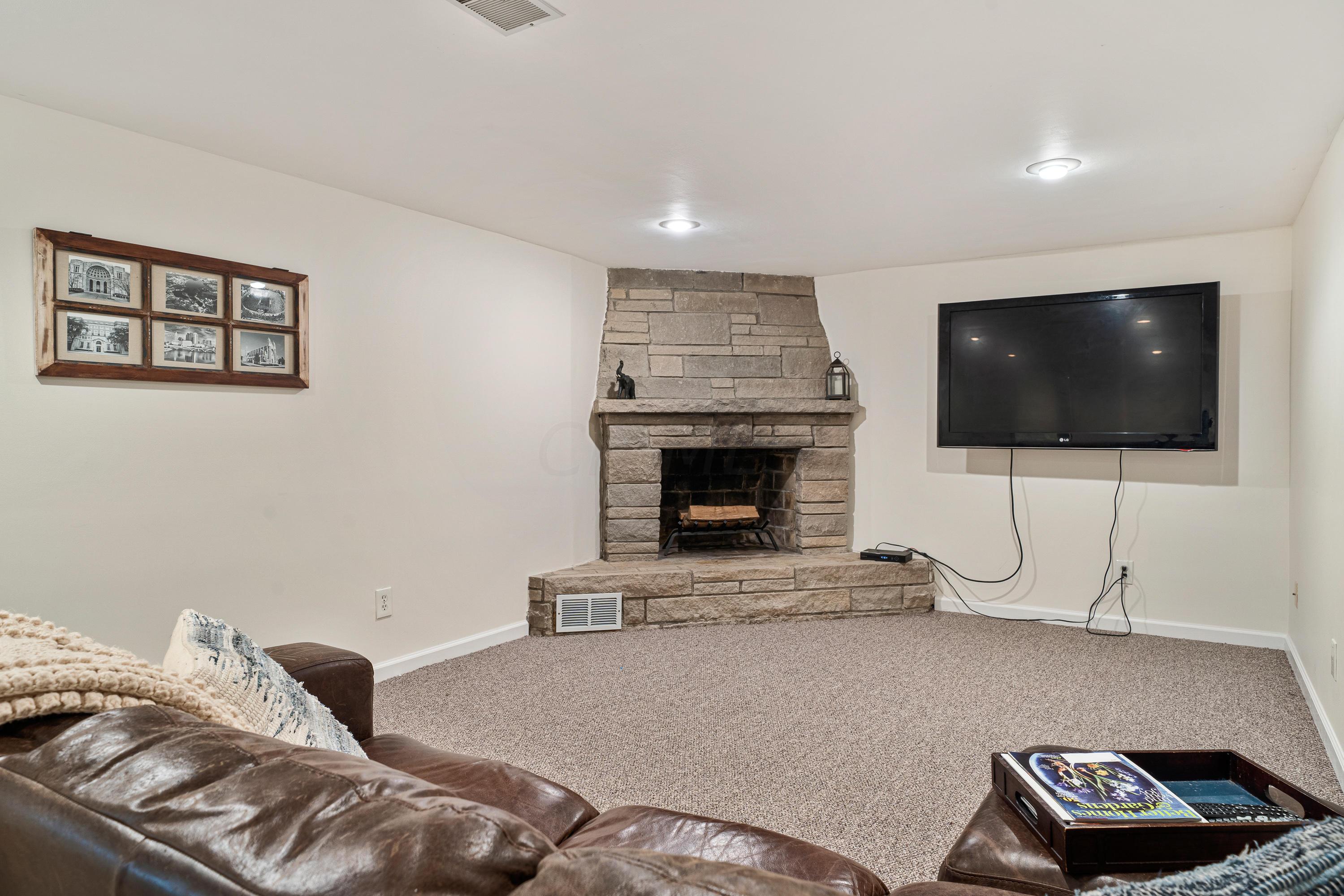 1797 Inchcliff Road Columbus, OH 43221 - Photo 29 of 43