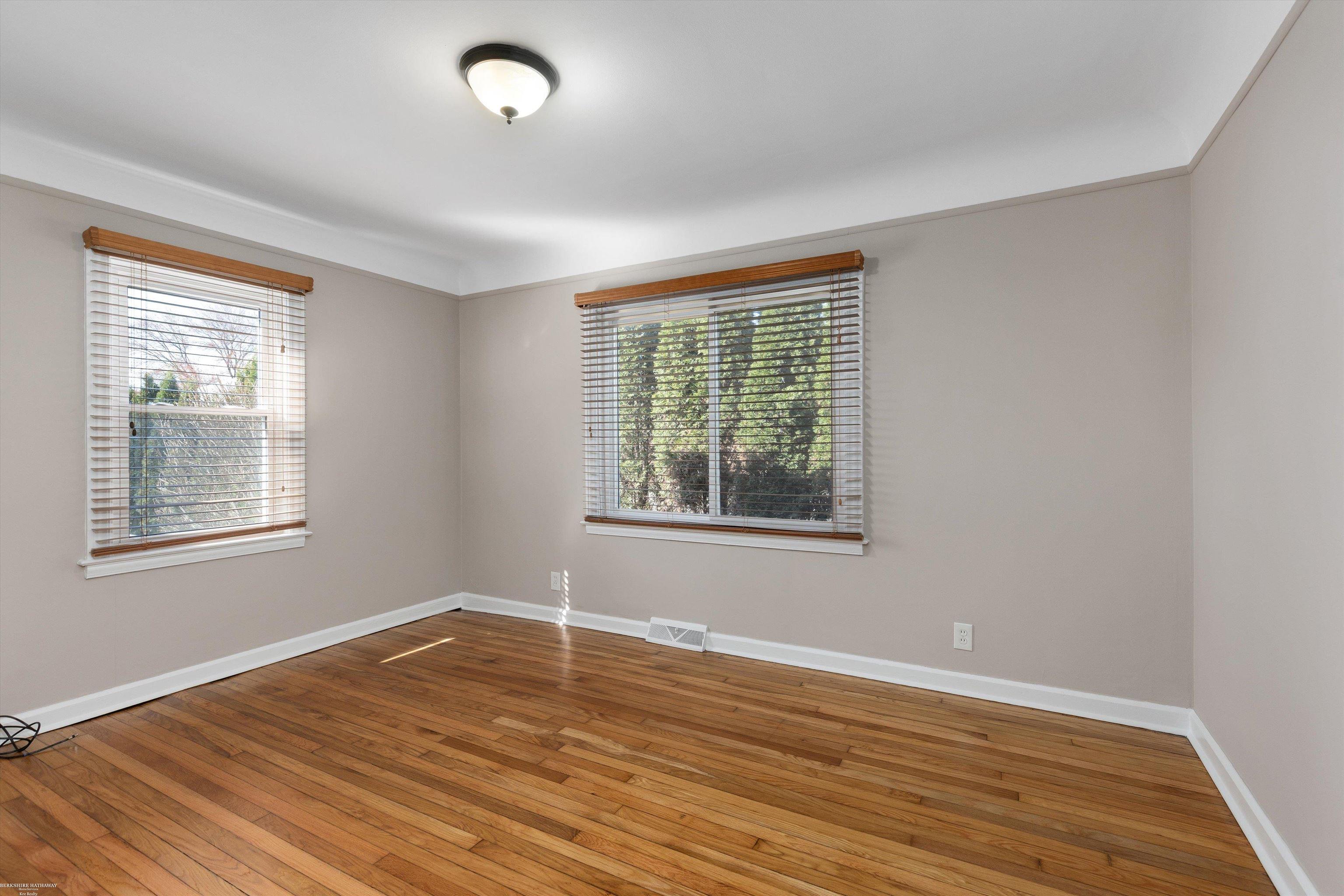 4492 Marr Avenue Warren, MI 48091 - Photo 14 of 29