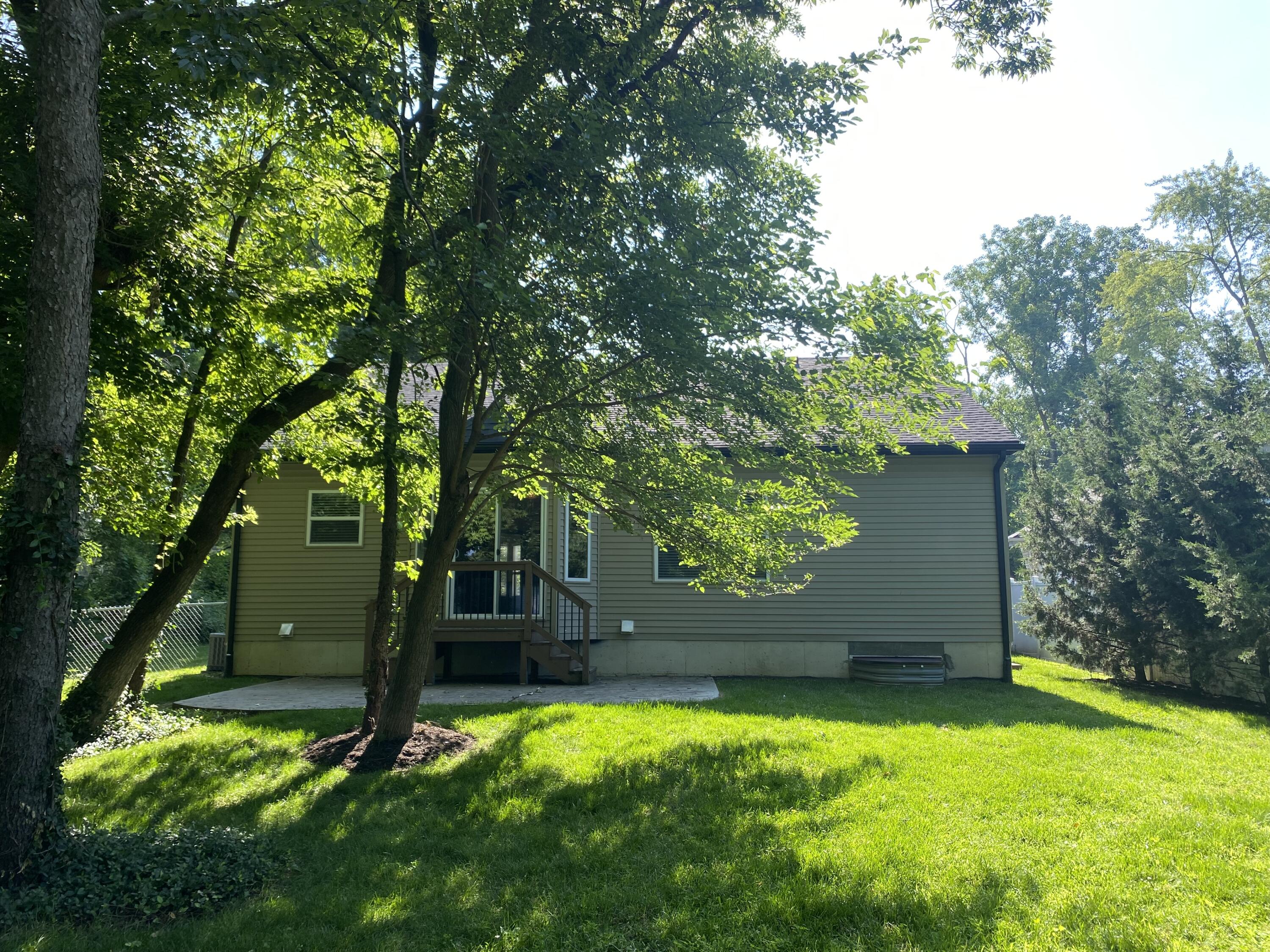 9915 Wayne Road Livonia, MI 48150 - Photo 38 of 38 IMG_2708