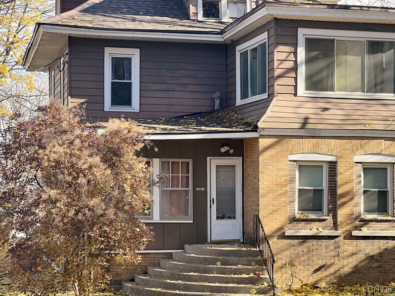 100 Summit Avenue Syracuse, NY 13207 - Photo 5 of 49