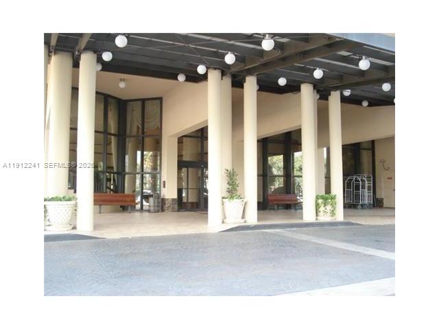 10185 Collins Avenue, Unit 1503 Bal Harbour, FL 33154 - Photo 30 of 34