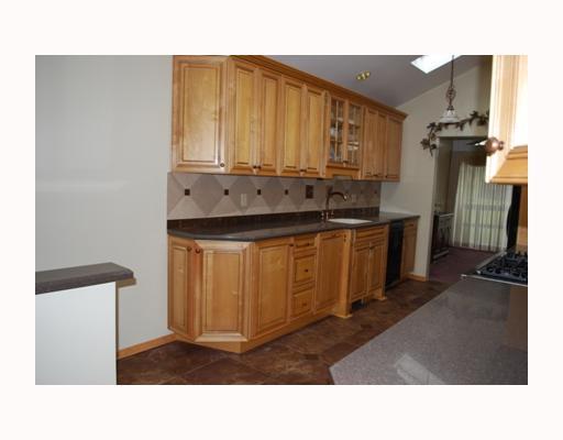 476 Denny Road Valencia, PA 16059 - Photo 8 of 17 Kitchen.