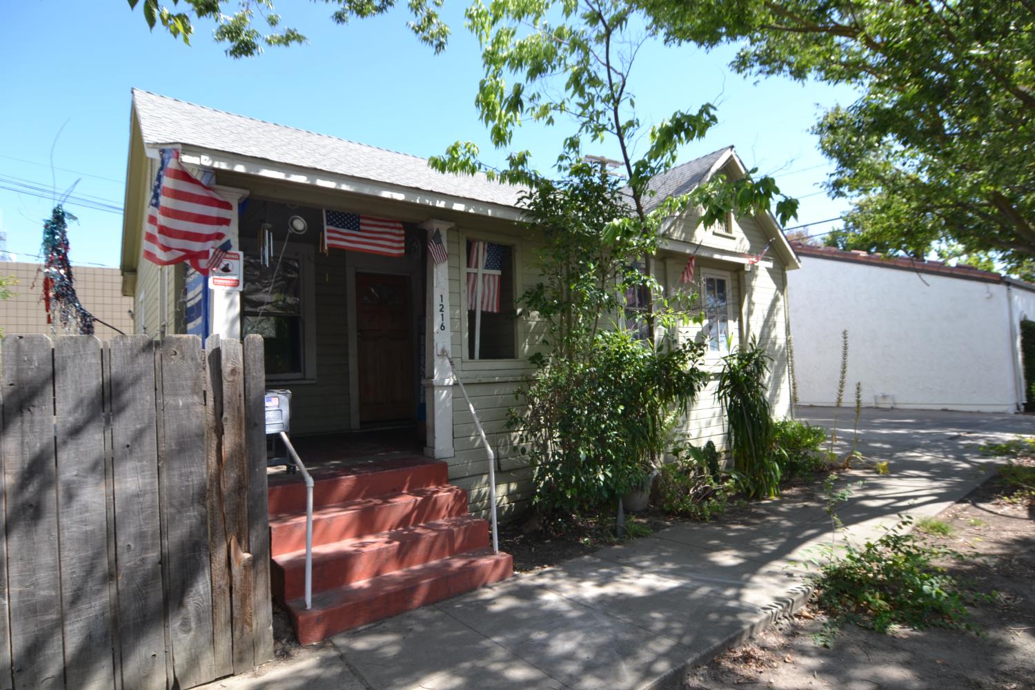 1216 L Street Modesto, CA 95354 - Photo 2 of 3