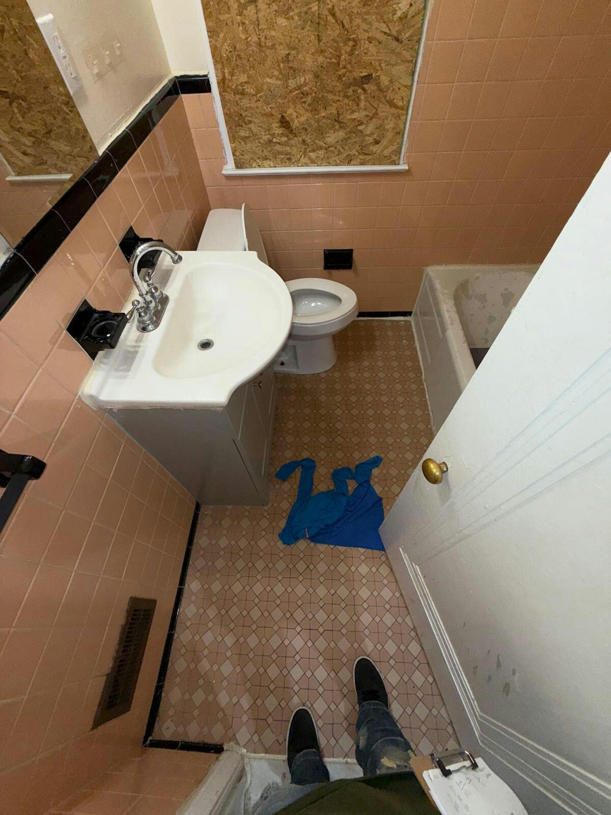 10727 Beaconsfield Street Detroit, MI 48224 - Photo 10 of 22 aGOoe_LQQC8EdDVZxPX1QDmLLQ0vvBWlHdJtOHg7