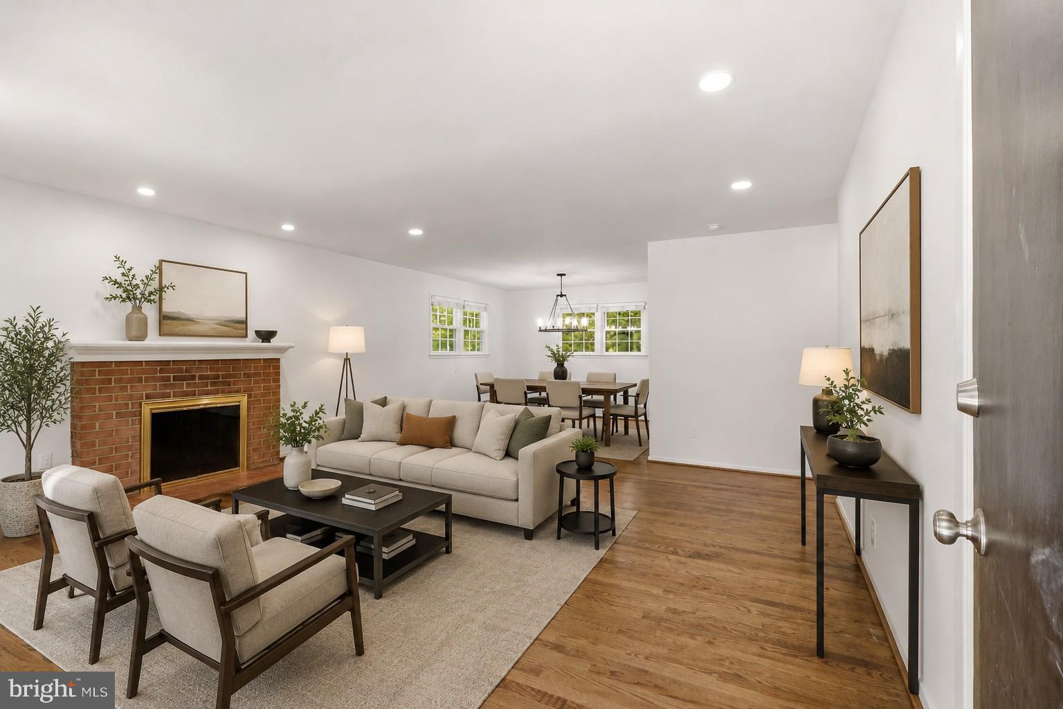 5609 Sedgwick Lane Springfield, VA 22151 - Photo 6 of 41 VIRTUAL VIEW OF LRM & DRM