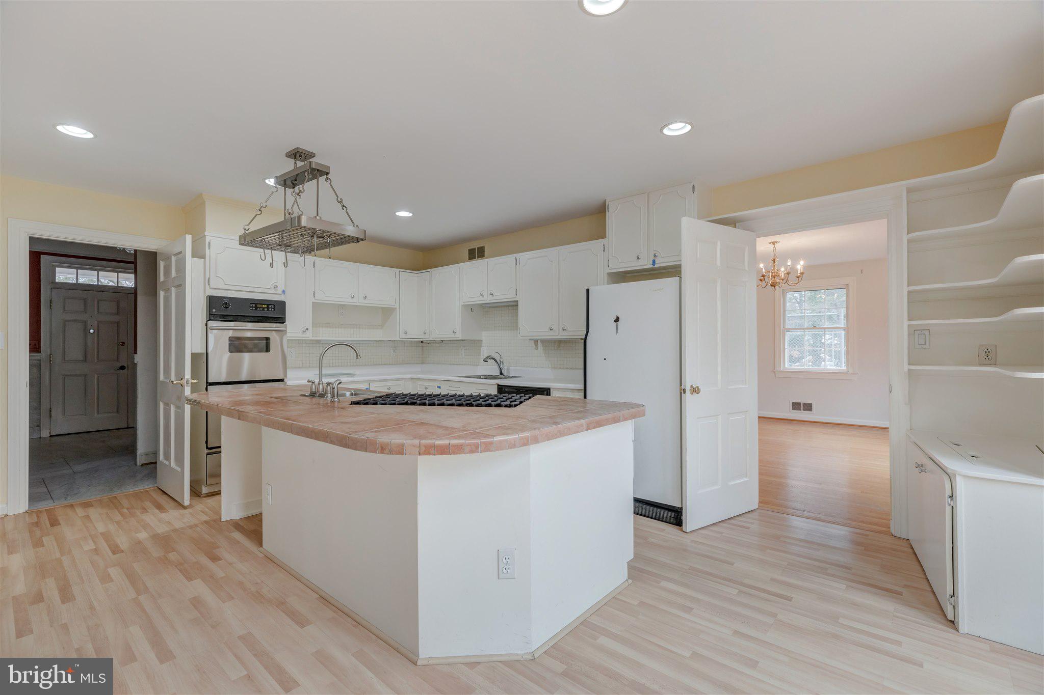 4421 Seminary Road Alexandria, VA 22304 - Photo 23 of 101 Kitchen