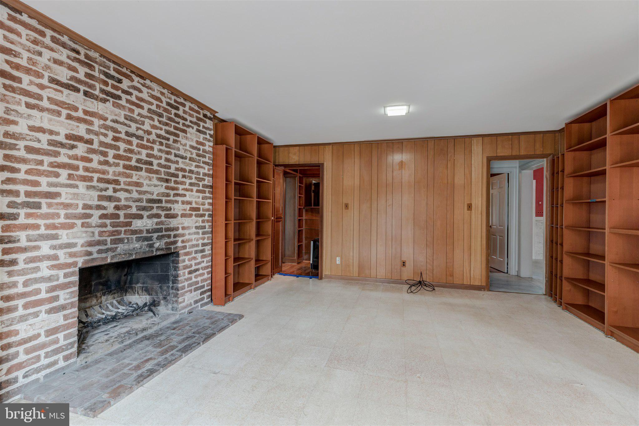 4421 Seminary Road Alexandria, VA 22304 - Photo 29 of 101 Study/Den