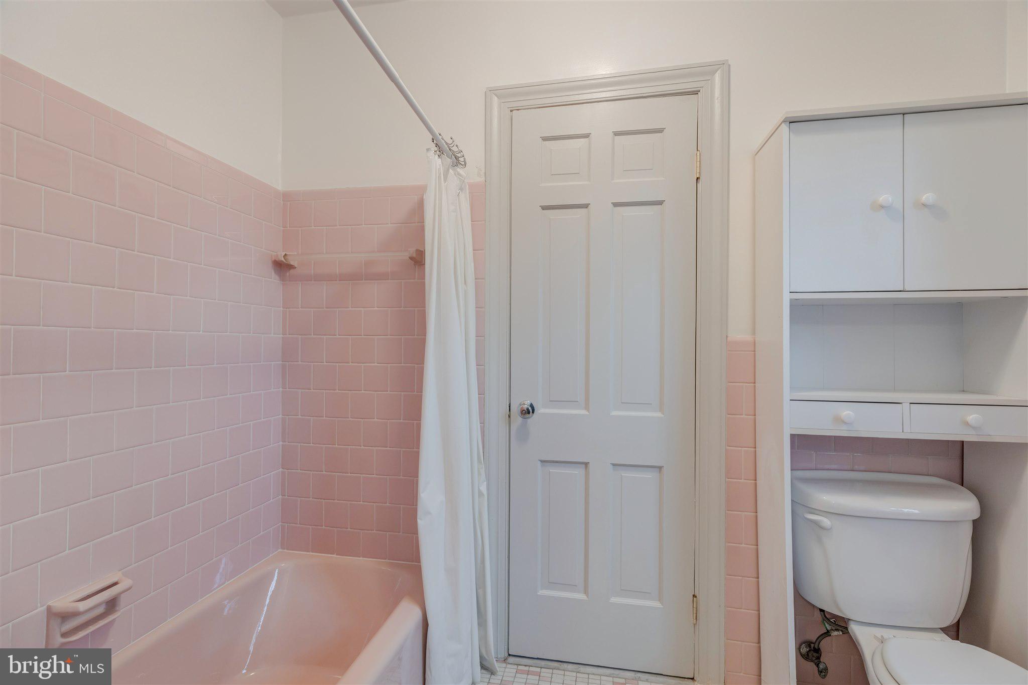 4421 Seminary Road Alexandria, VA 22304 - Photo 72 of 101 Bathroom