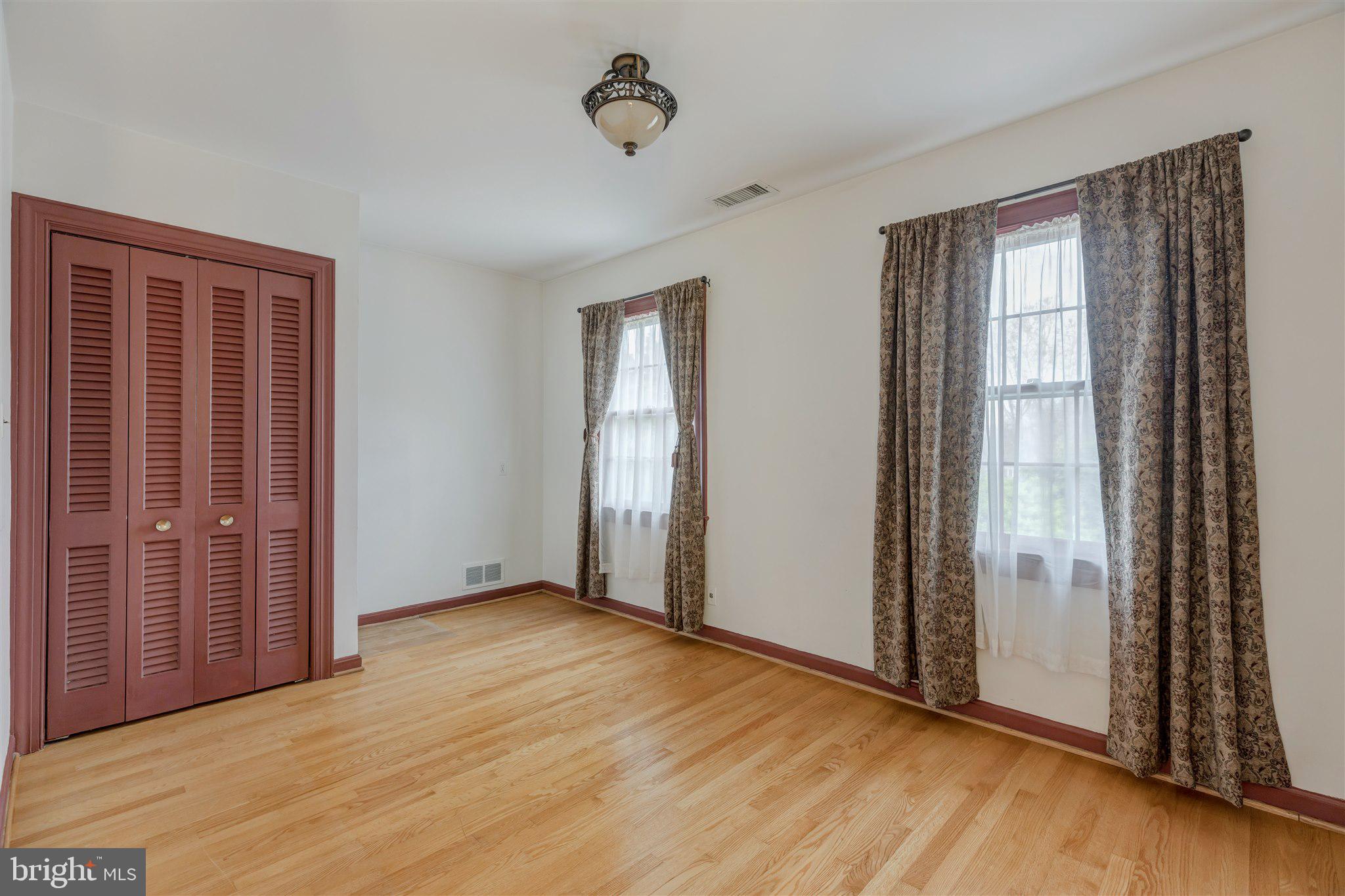 4421 Seminary Road Alexandria, VA 22304 - Photo 75 of 101 Bedroom