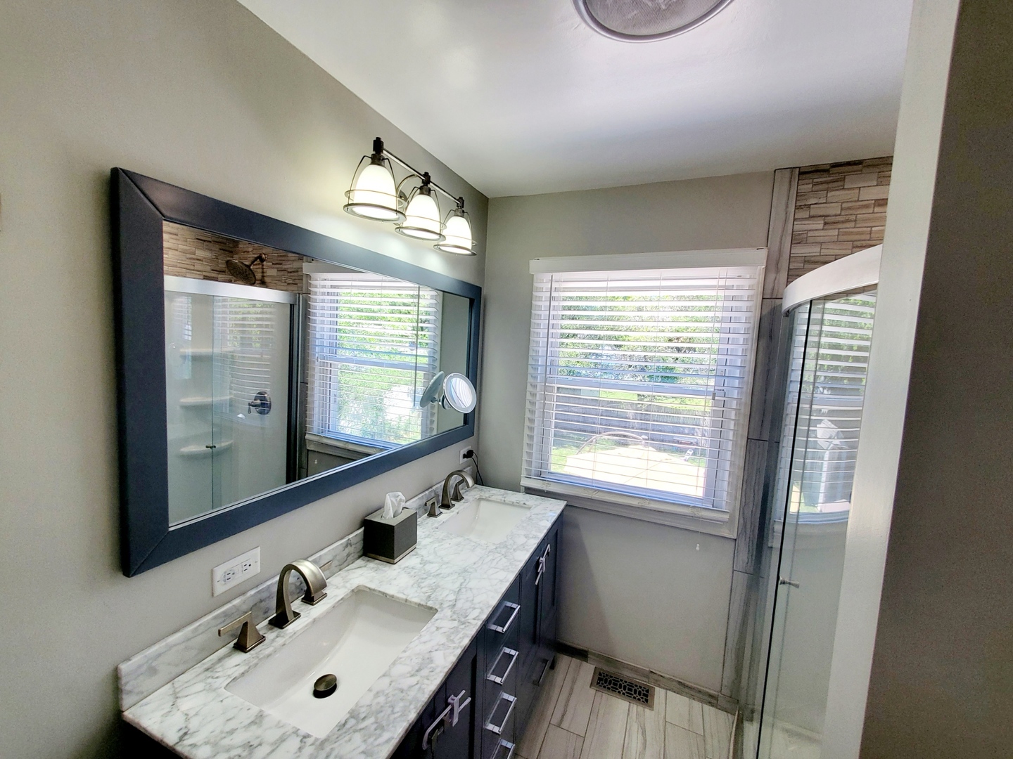 524 Redwood Road Bolingbrook, IL 60440 - Photo 12 of 21