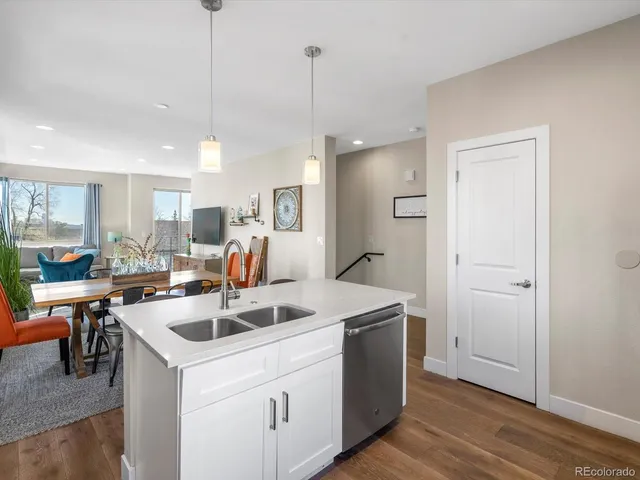 $775,000 | 1939 Eaton Street, Lakewood, CO 80214