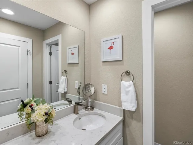 $775,000 | 1939 Eaton Street, Lakewood, CO 80214