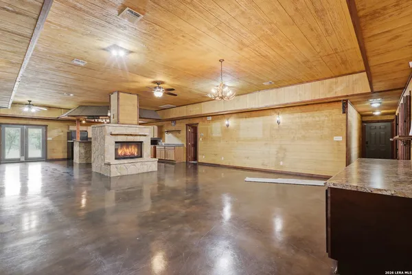 $699,999 | 171 Inwood, Poteet, TX 78065