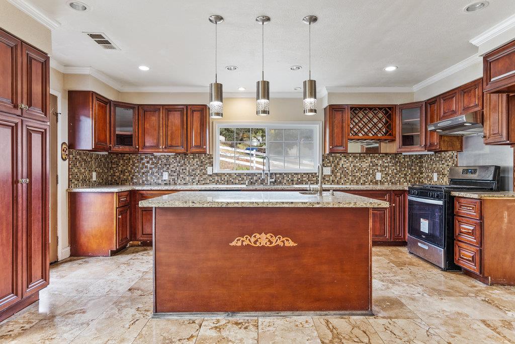 39 Clausen Road, Unit A Watsonville, CA 95076 - Photo 3 of 29 Gallery Image 3