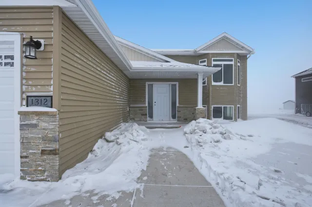 $414,900 | 1312 Southview Drive Southwest, Glyndon, MN 56547