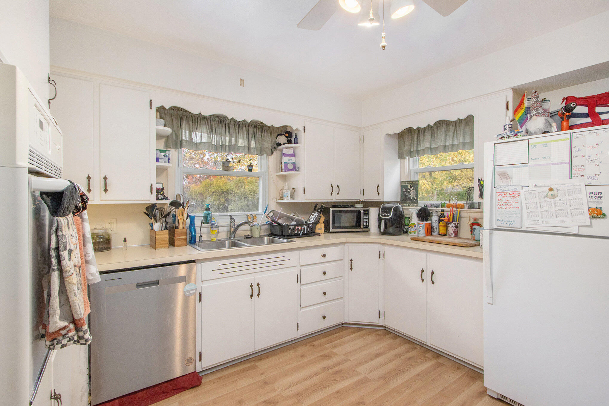 3428 Grace Road Kalamazoo, MI 49006 - Photo 5 of 20 Kitchen