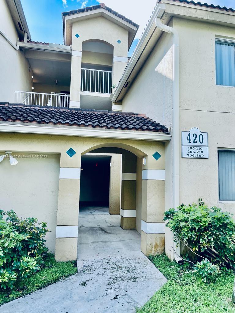 420 South Park Road, Unit 2208 Hollywood, FL 33021 - Photo 1 of 26 Gallery Image 1