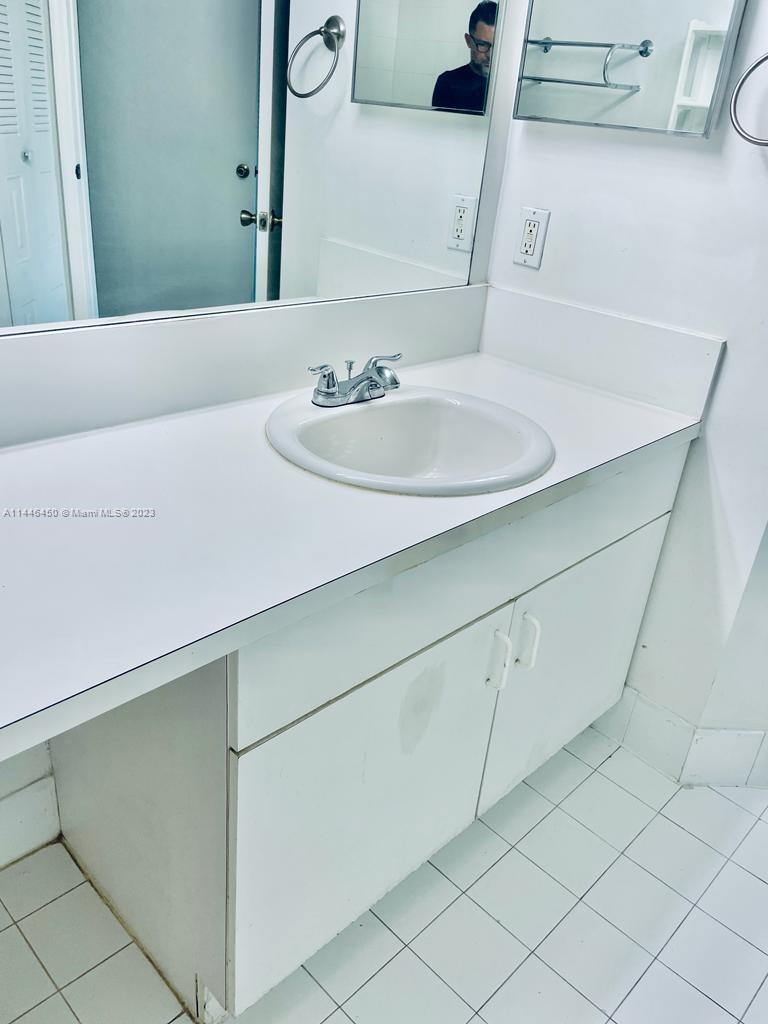 420 South Park Road, Unit 2208 Hollywood, FL 33021 - Photo 14 of 26 Gallery Image 14