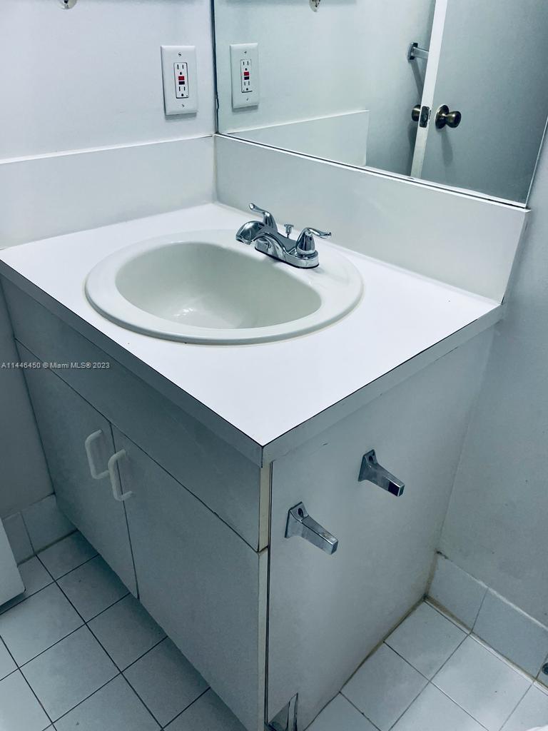 420 South Park Road, Unit 2208 Hollywood, FL 33021 - Photo 21 of 26 Gallery Image 21