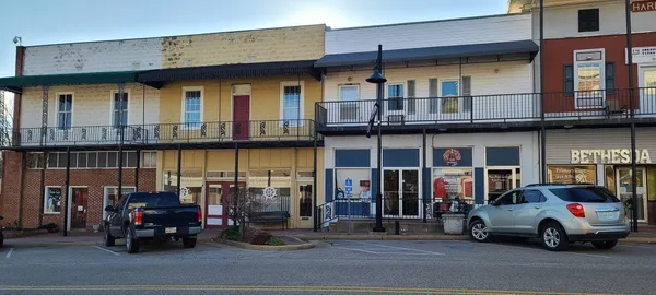 $137,000 | 942 Lexi Lane, Clifton, TN 38425