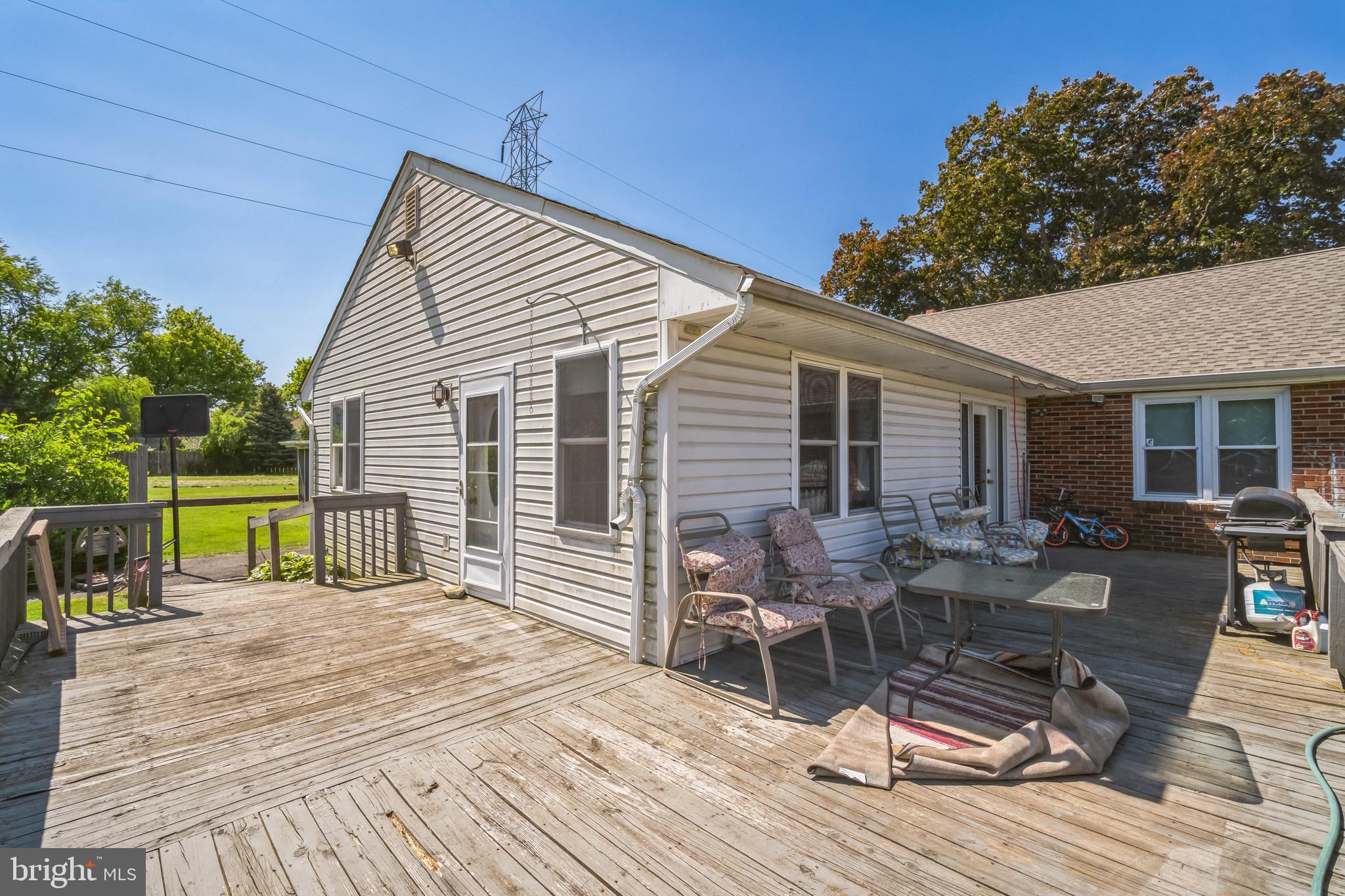 1443 Rhawn Street Philadelphia, PA 19111 - Photo 33 of 45 a view of a house with sitting area