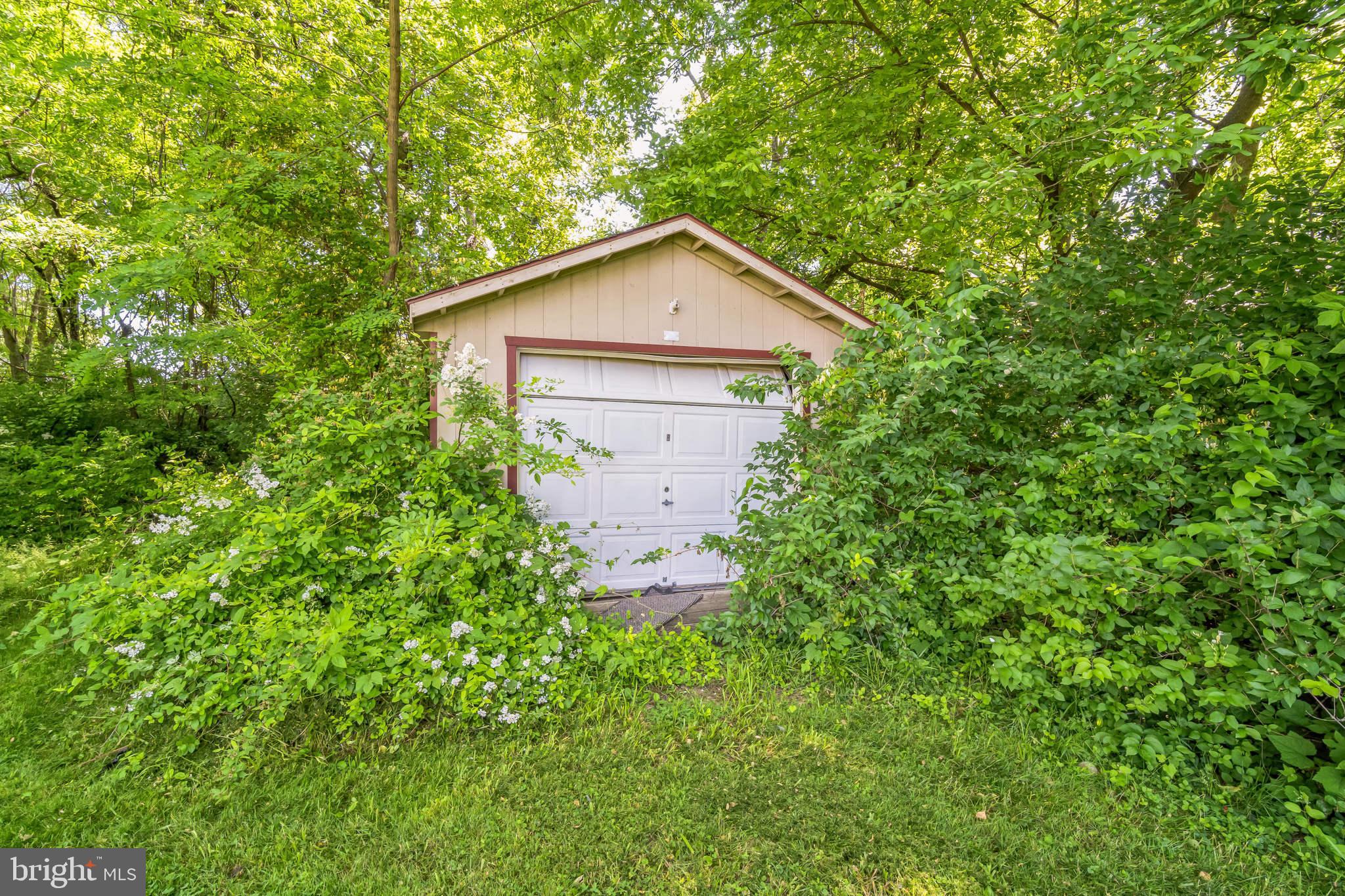 1443 Rhawn Street Philadelphia, PA 19111 - Photo 44 of 45 a view of a backyard