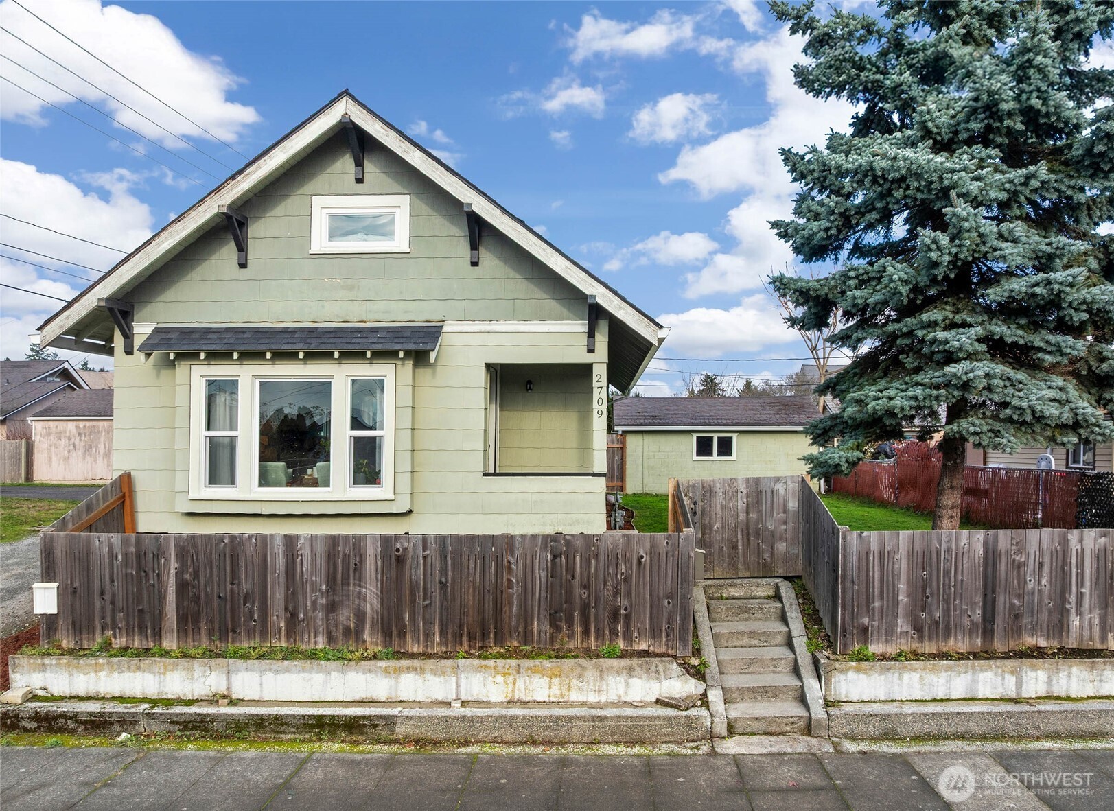 2709 South 54th Street Tacoma, WA 98409 - Photo 2 of 32