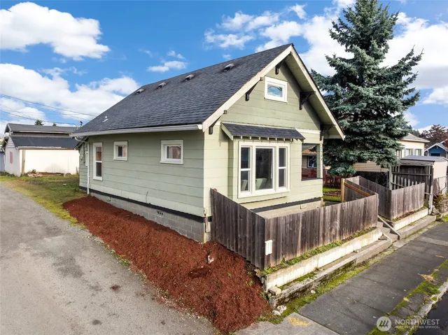 $360,000 | 2709 South 54th Street, Tacoma, WA 98409