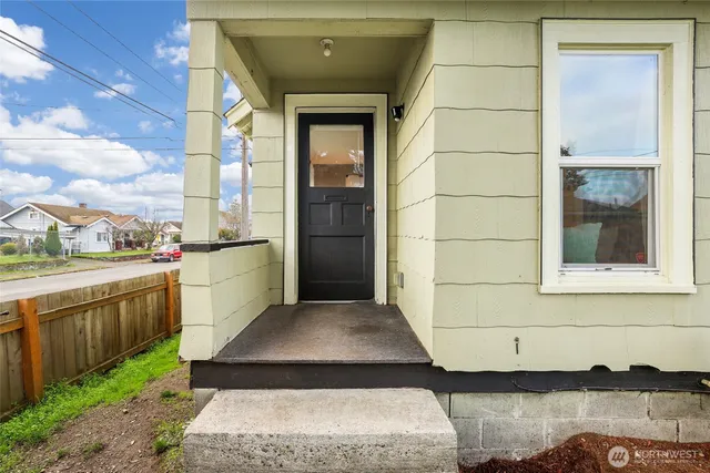 $360,000 | 2709 South 54th Street, Tacoma, WA 98409