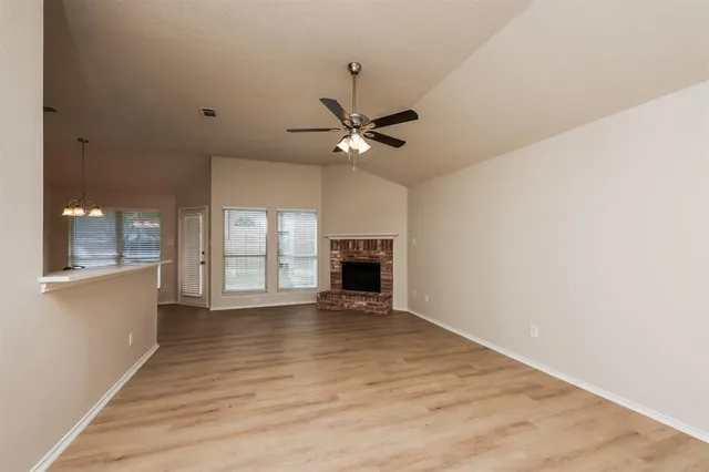 $2,180 | 328 Willow Creek Drive, Glenn Heights, TX 75154