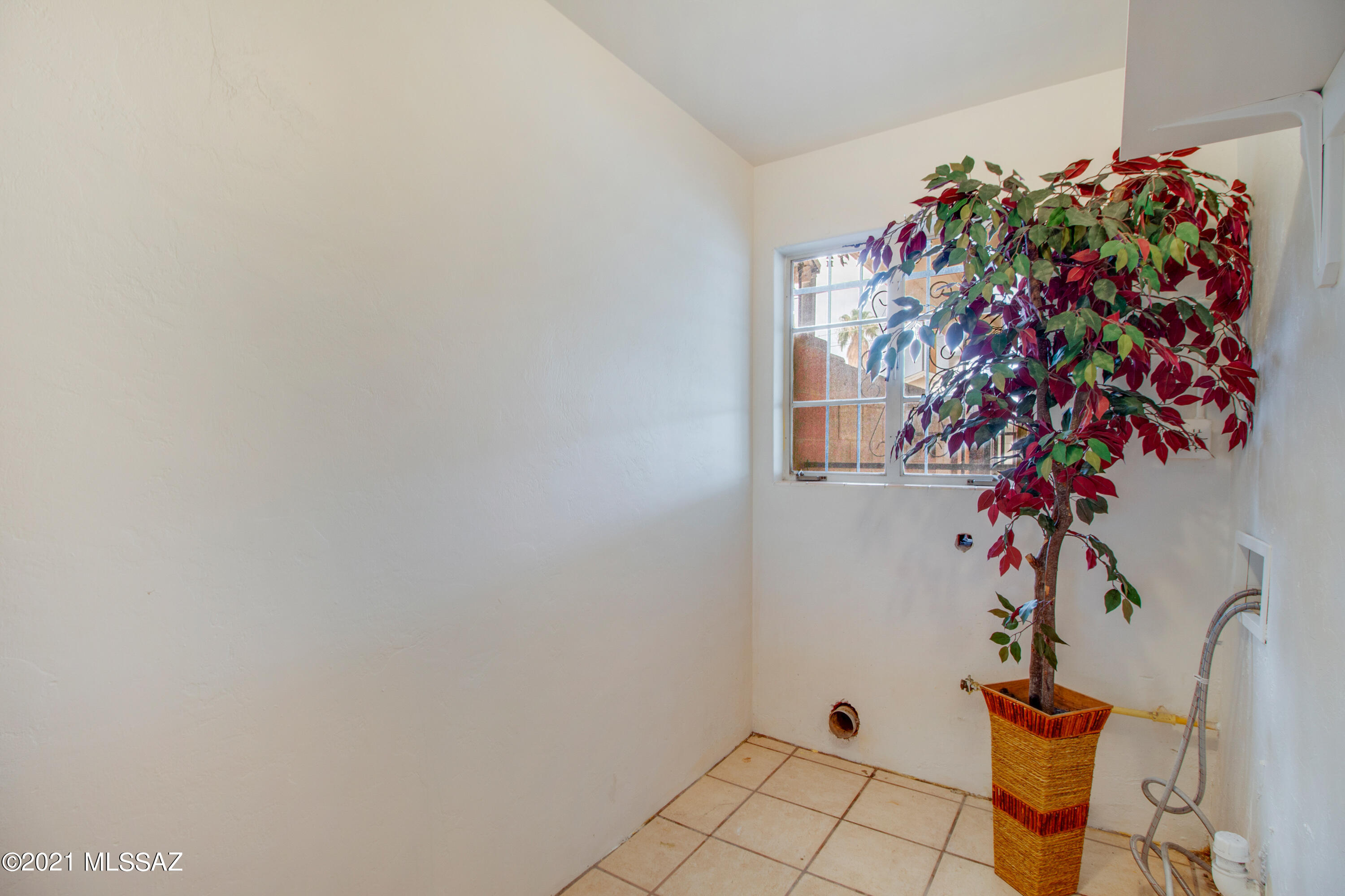 406 East Roger Road Tucson, AZ 85705 - Photo 25 of 38