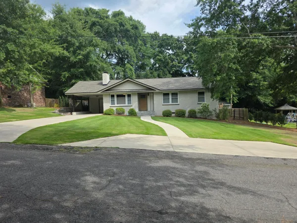 $340,000 | 904 Valley View Street, Aiken, SC 29801