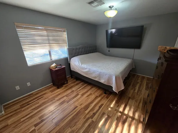 $2,150 | 22430 North 21st Street, Phoenix, AZ 85024