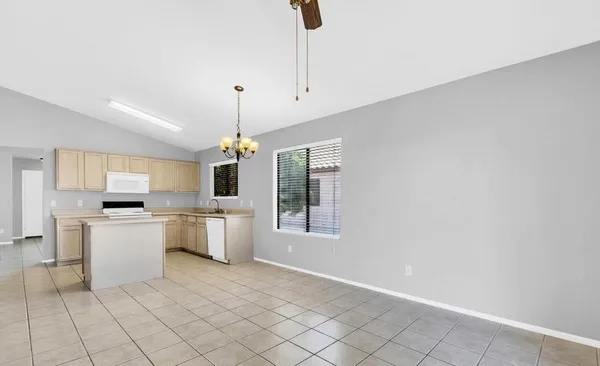 $2,150 | 22430 North 21st Street, Phoenix, AZ 85024