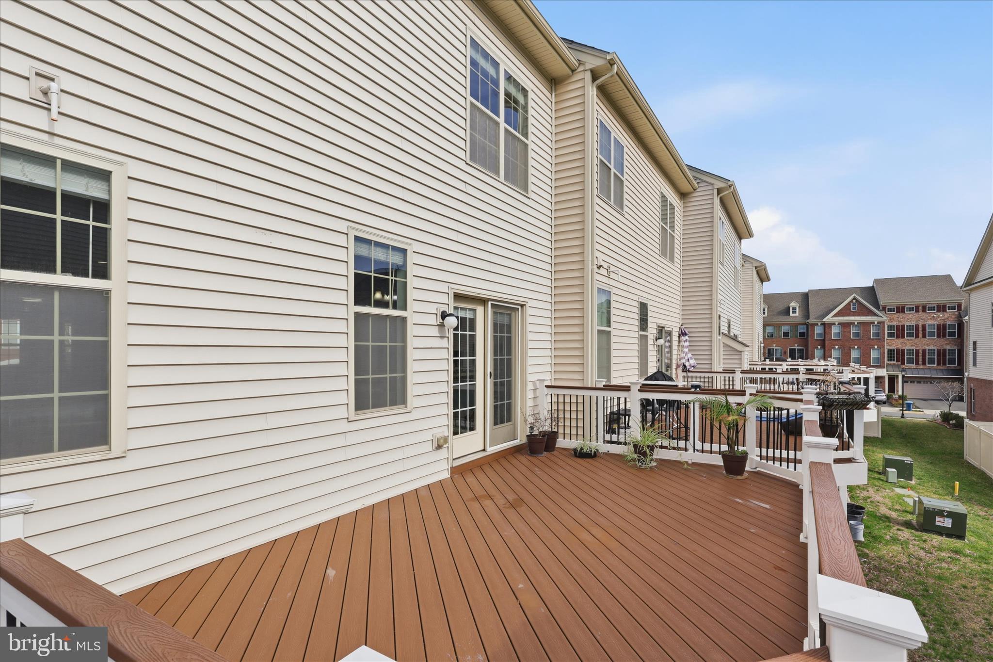 23488 Logans Ridge Terrace Ashburn, VA 20148 - Photo 34 of 59