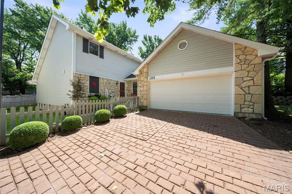 1594 Milbridge Drive, Unit R Chesterfield, MO 63017 - Photo 2 of 51