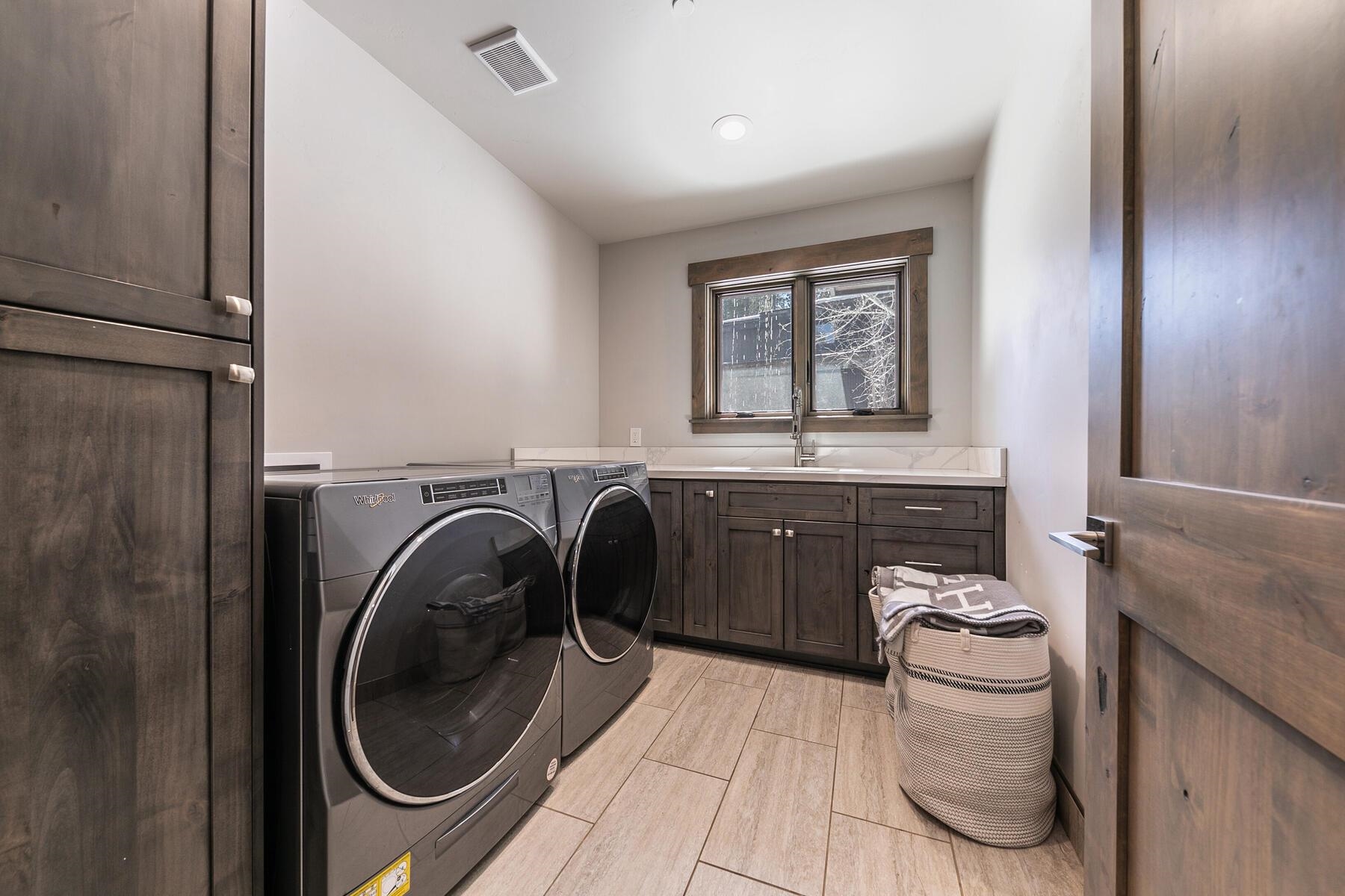 11680 Ghirard Road Truckee, CA 96161 - Photo 16 of 21