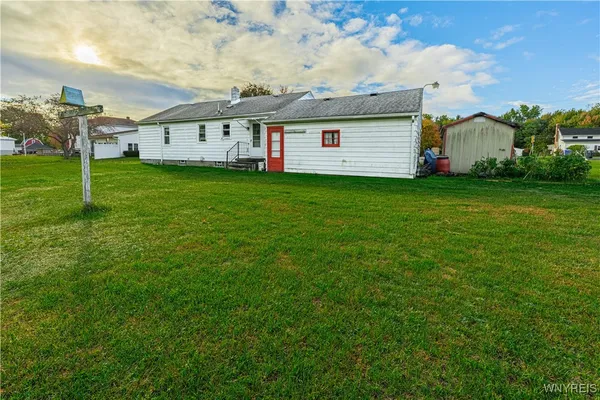 $199,900 | 7233 Ridge Road, Newfane, NY 14094