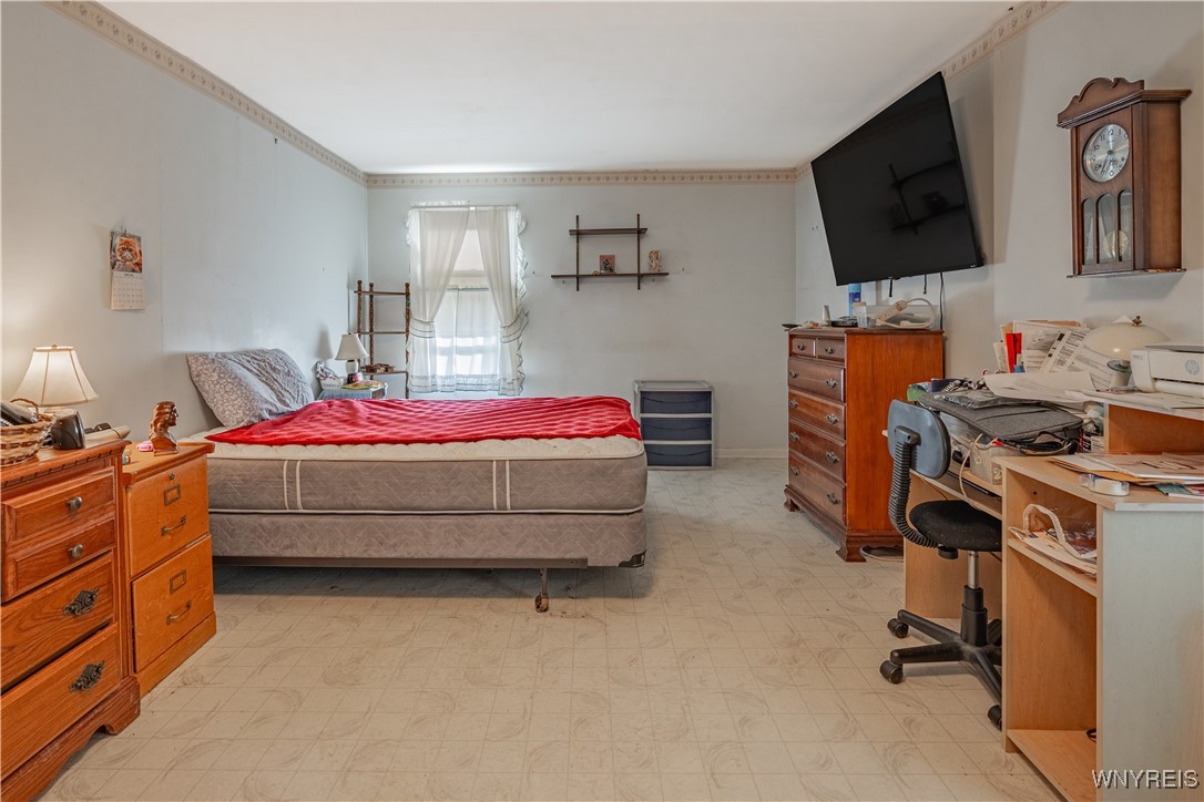 7233 Ridge Road Newfane, NY 14094 - Photo 6 of 30 Bedroom 1