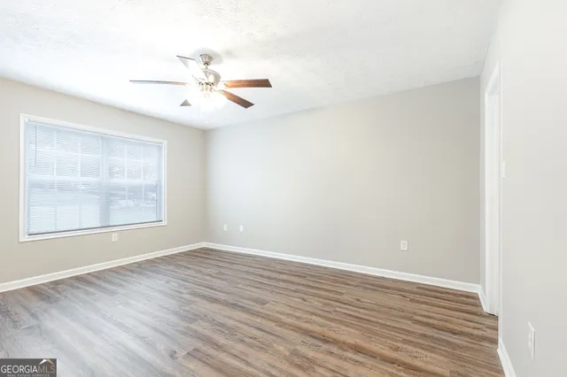 $170,000 | 6446 Oakleaf Way, Morrow, GA 30260