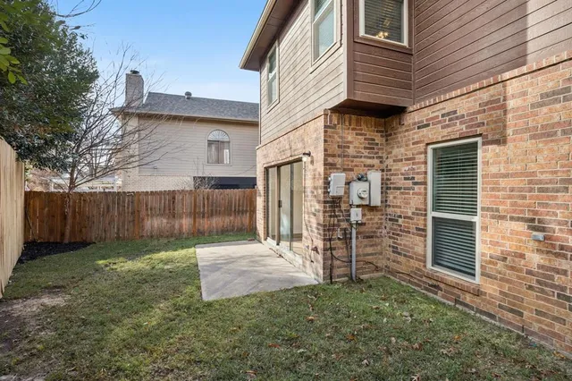 $343,500 | 3008 Everest Drive, Bedford, TX 76021