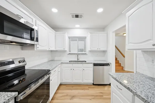 $343,500 | 3008 Everest Drive, Bedford, TX 76021