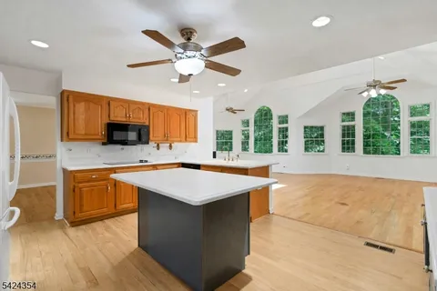 $1,250,000 | 24 Stockade Road, Warren, NJ 07059
