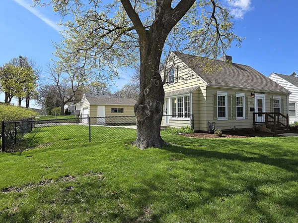$319,900 | 331 South 80th Street, Milwaukee, WI 53214