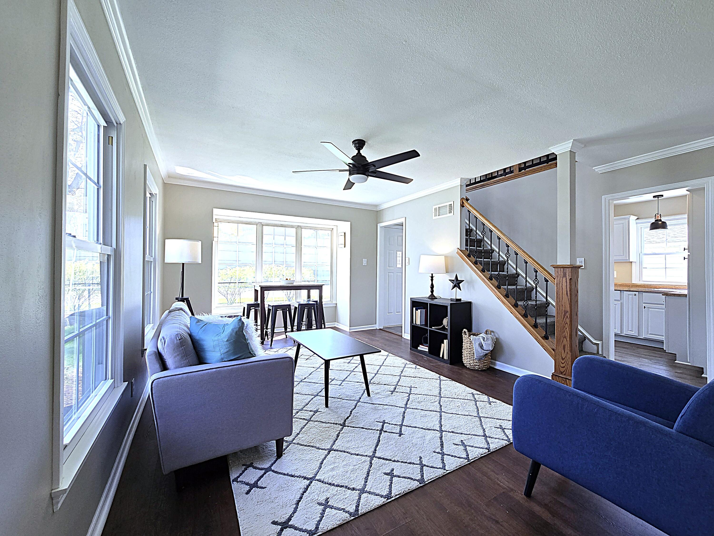 331 South 80th Street Milwaukee, WI 53214 - Photo 11 of 44 Living Room