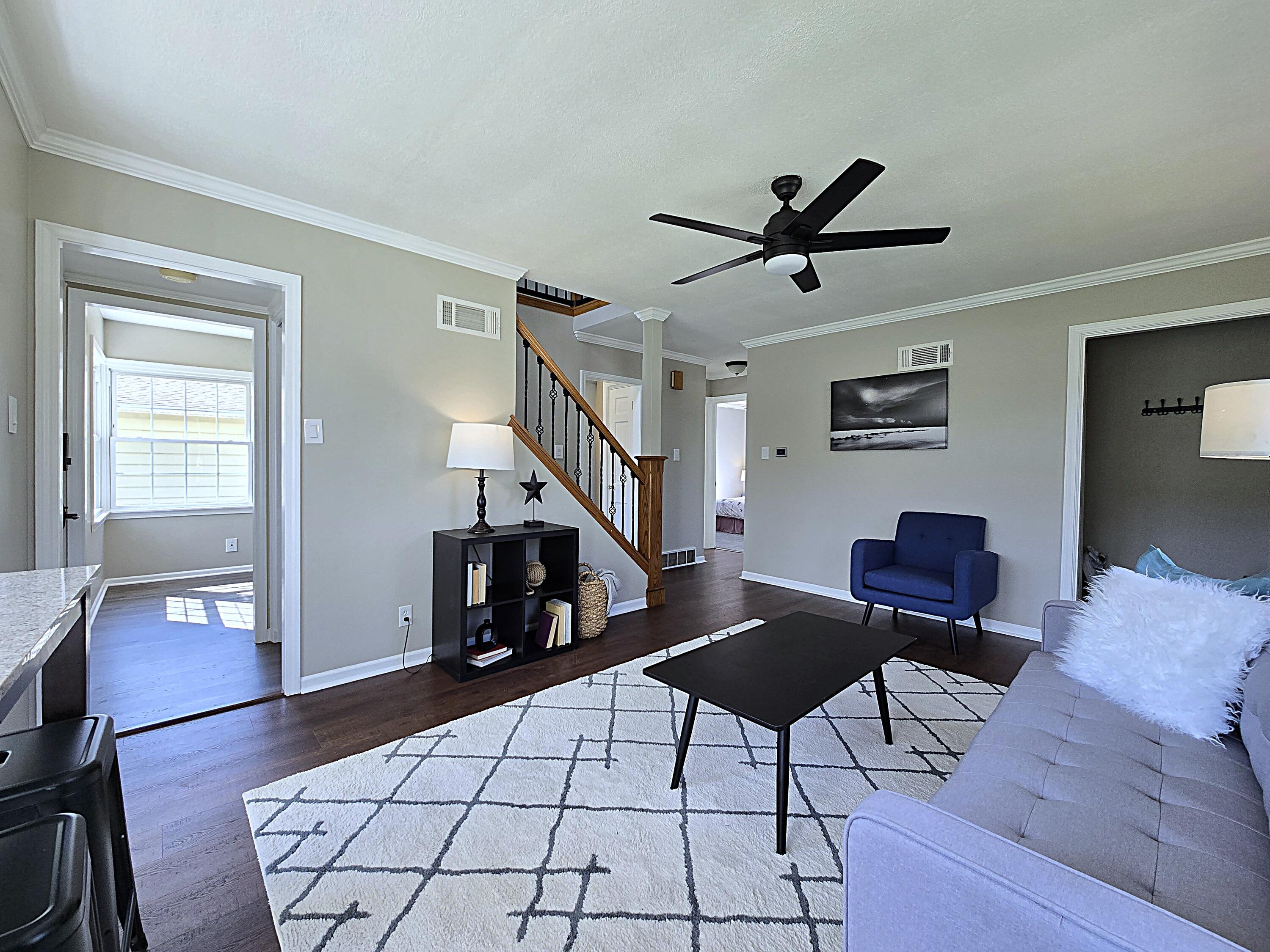 331 South 80th Street Milwaukee, WI 53214 - Photo 13 of 44 Living Room