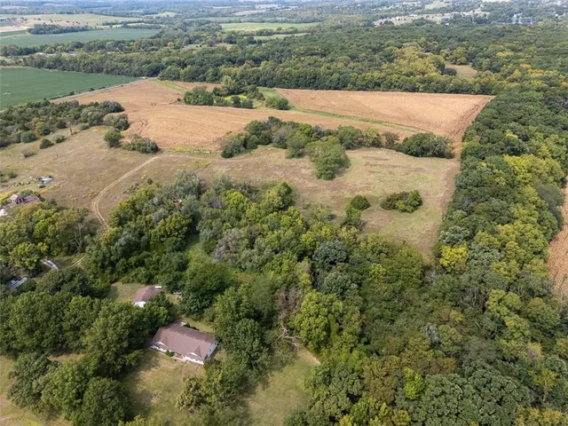 $995,000 | Golden Road Road, Linwood, KS 66052
