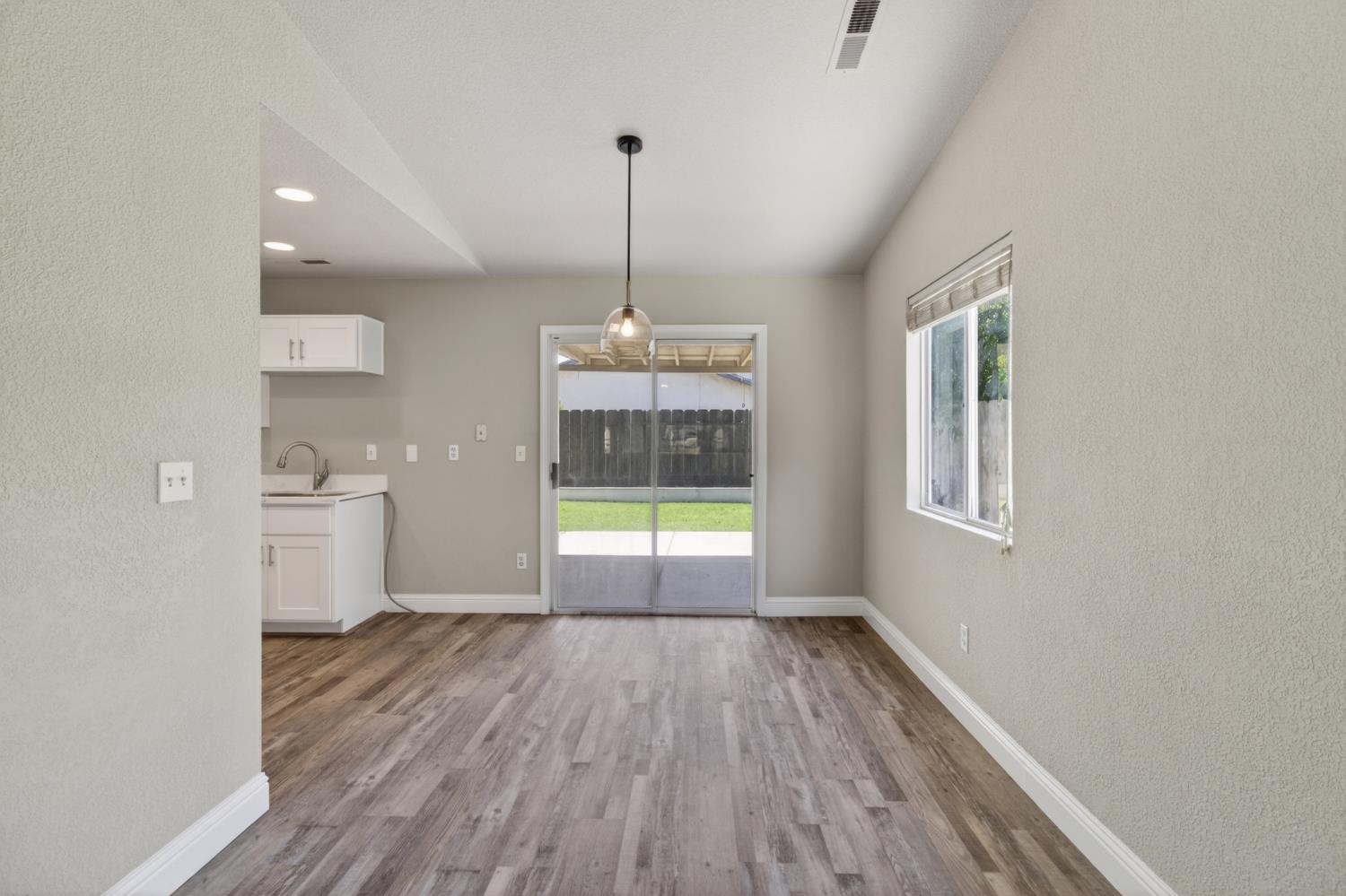 336 Serano Street Merced, CA 95341 - Photo 11 of 36