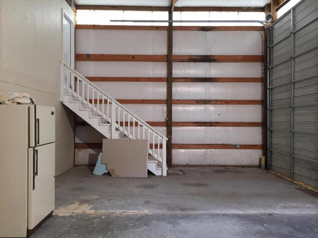 5400 Rock Bar Road Wise, VA 24293 - Photo 12 of 15 Large Unfinished Garage Area