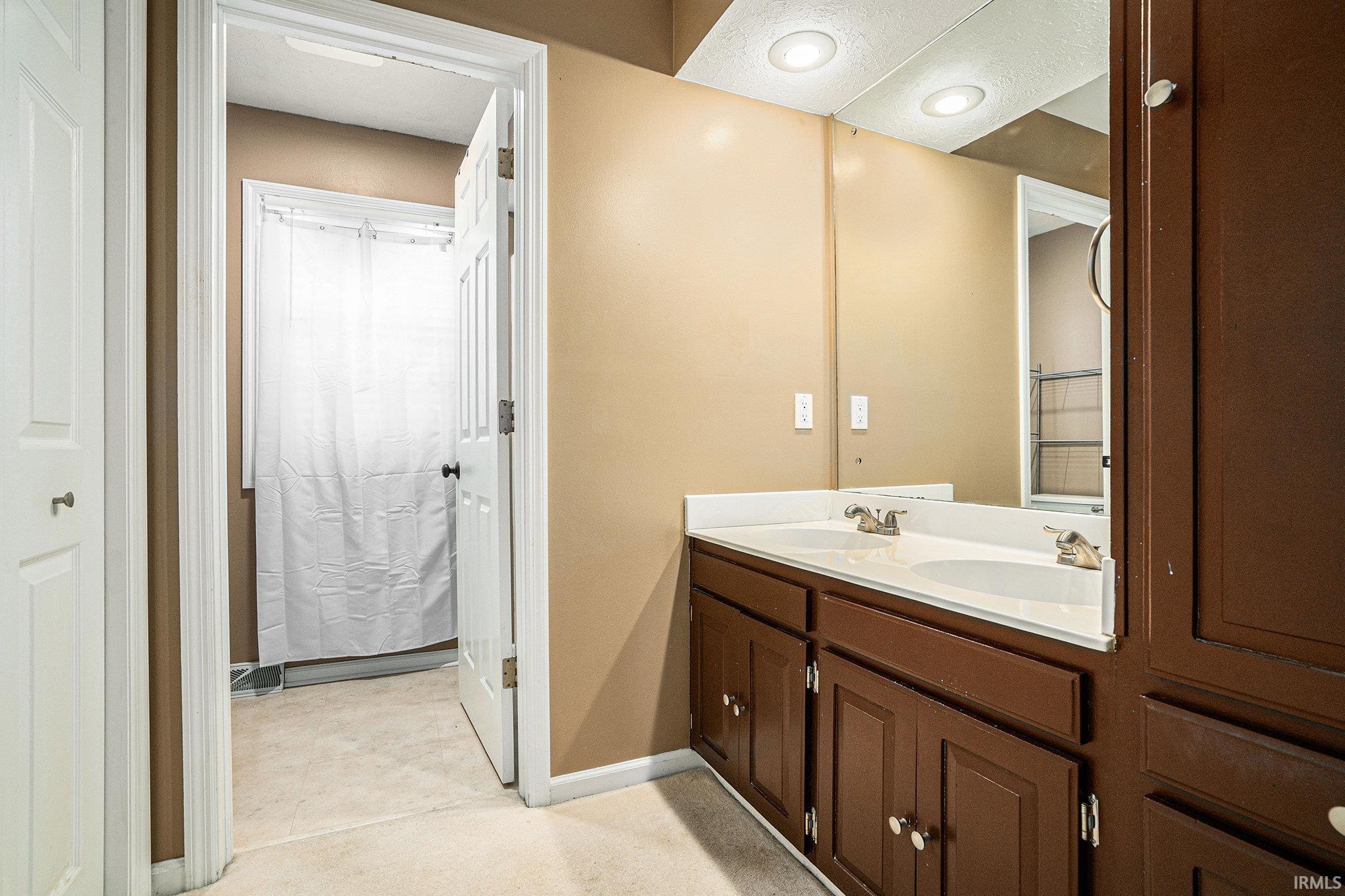 16161 Barryknoll Way Granger, IN 46530 - Photo 16 of 28